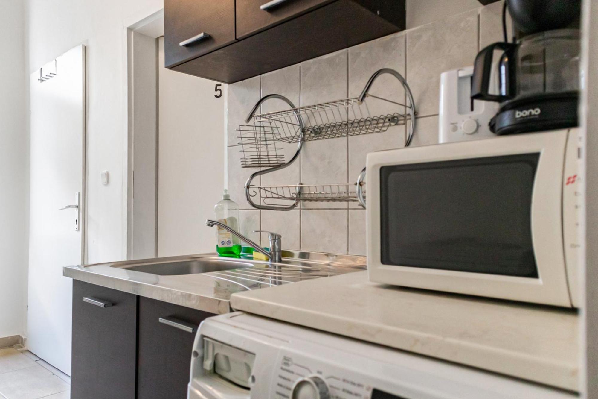 Budget Apartments Well Connected To The Whole City เวียนนา ภายนอก รูปภาพ